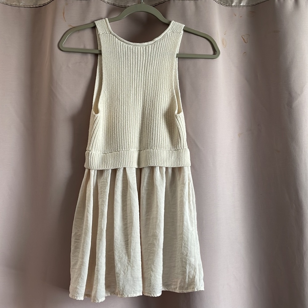 Super Cute Urban Outfitters Kimchi Blue sleeveless babydoll spring mini dress - Picture 3 of 3